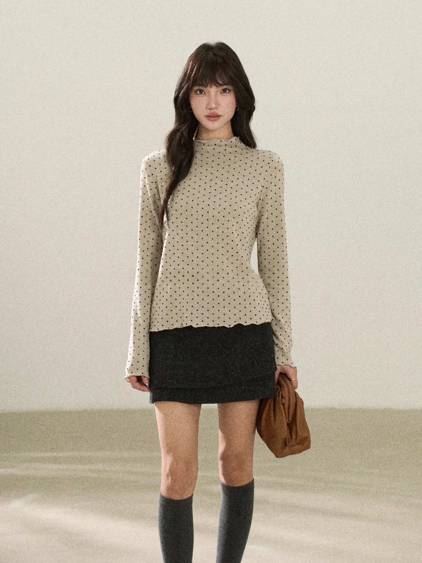 High Quali Elastic Base Layer Polka Dot Cuffed irt Women's Spring Faion Korean Sle Polyester Blend Long Sve Top
High Quali Elastic Base Layer Polka Dot Cuffed irt Women's Spring Faion Korean Sle Polyester Blend Long Sve Top