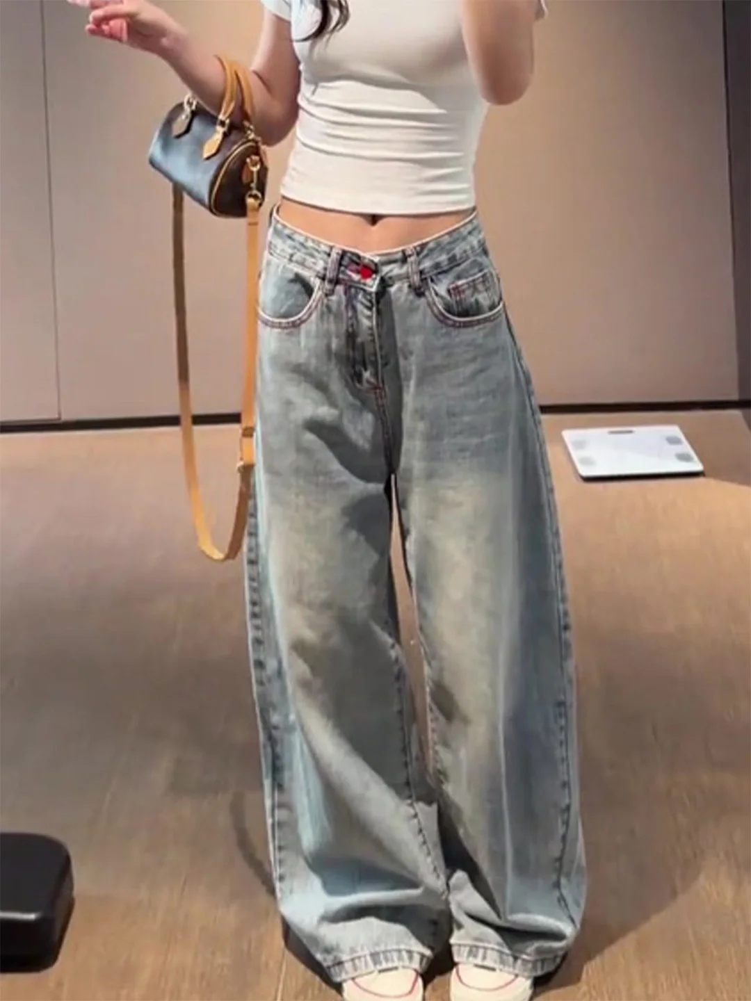 Summer 2026 High Waist Loose Fit American Style Skinny Denim Jeans Vintage Long Floor Length Wide Leg Pants Ladies Casual
Summer 2026 High Waist Loose Fit American Style Skinny Denim Jeans Vintage Long Floor Length Wide Leg Pants Ladies Casual