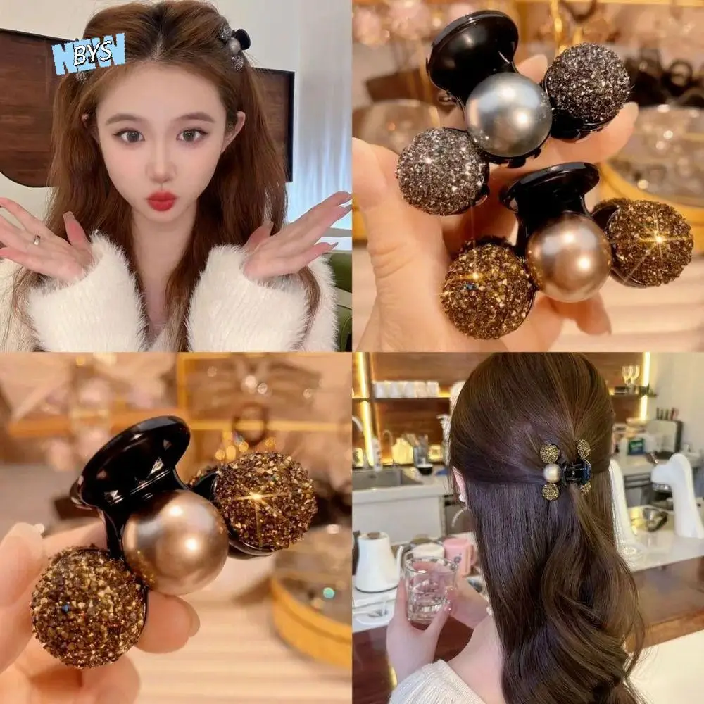 Sweet Zircon Rhinestone Hair Claw Headwear Small Hair Clip Pearl Hair Clip Hair Accessories Geometric Travel
Sweet Zircon Rhinestone Hair Claw Headwear Small Hair Clip Pearl Hair Clip Hair Accessories Geometric Travel