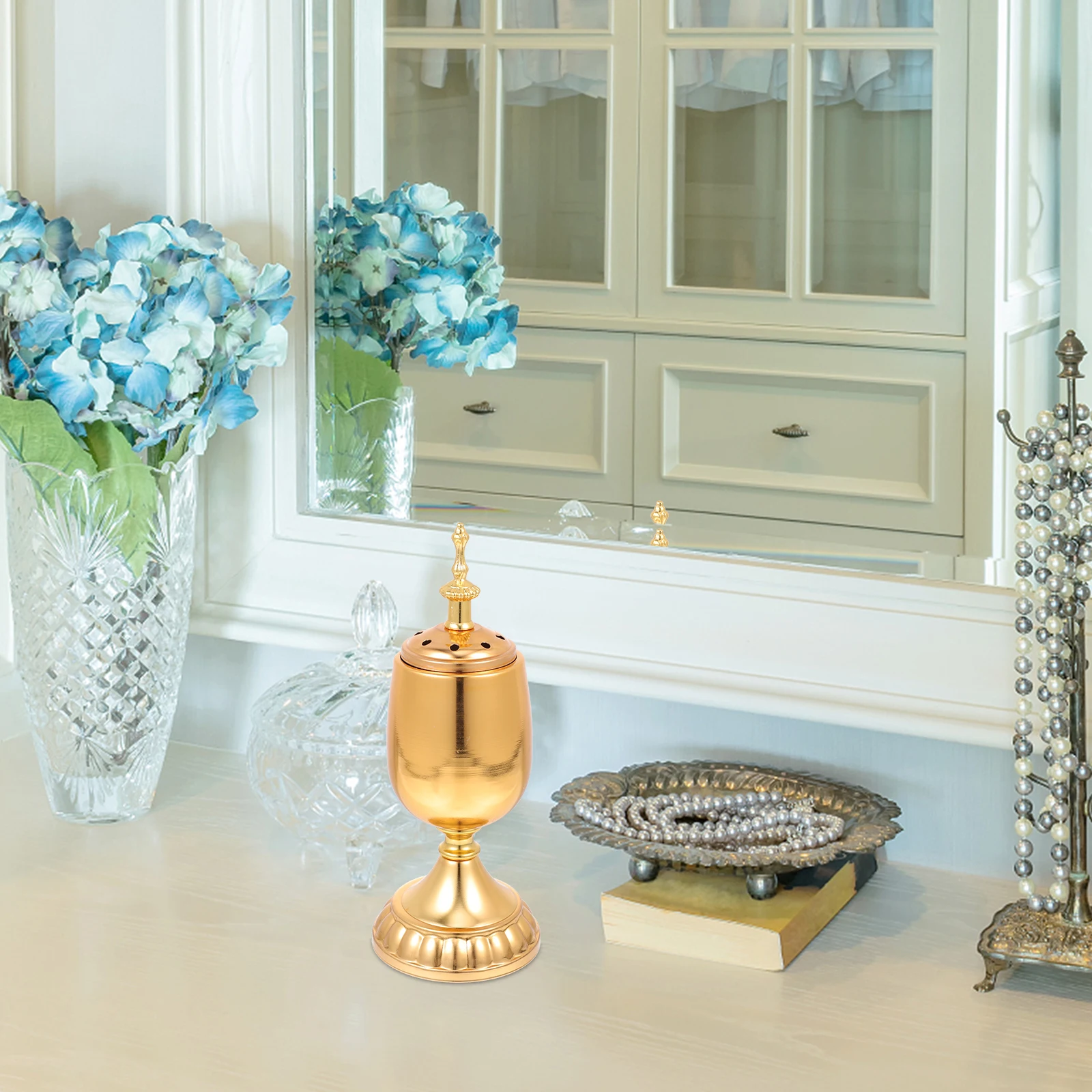 Iron Craft Censer Decorative Incense Holder Desktop Burning Base S Practical Exquisite Art Design Durability Compact Size 
Iron Craft Censer Decorative Incense Holder Desktop Burning Base S Practical Exquisite Art Design Durability Compact Size