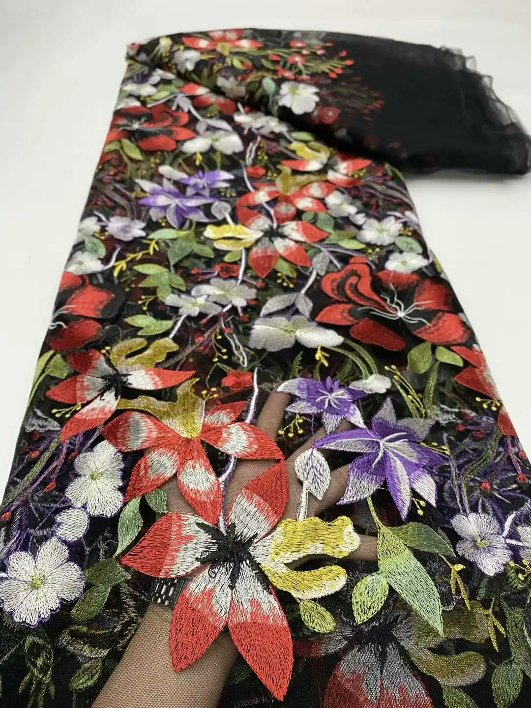 3D цветы в черной французской кружевной ткани 2026, высококачественная сетчатая африканская кружевная ткань с цветочными кружевными тканьями для свадьбы
3D цветы в черной французской кружевной ткани 2026, высококачественная сетчатая африканская кружевная ткань с цветочными кружевными тканьями для свадьбы