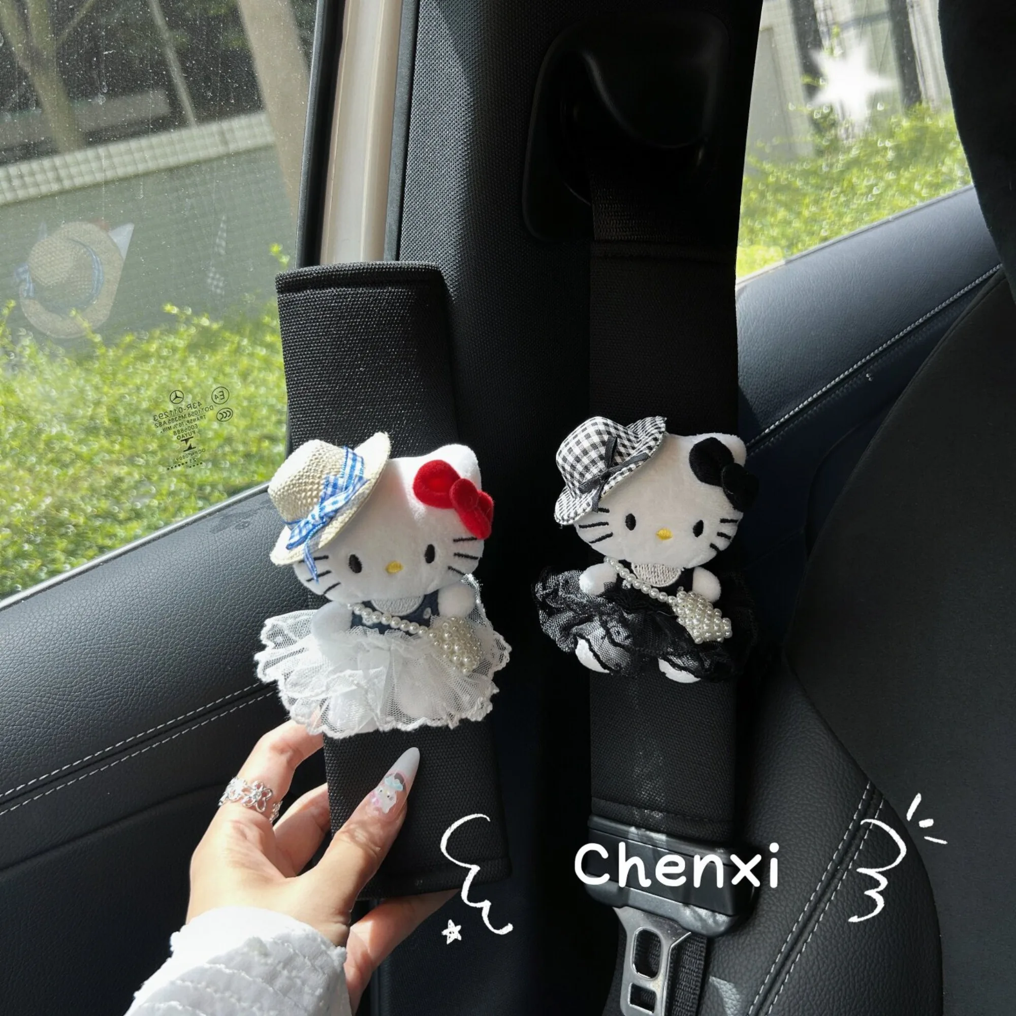 Sanrio Hello Kitty Car Seat Belt Shoulder Pad Cover - Soft Comfortable Universal Fit for Cars, Adjustable Safety Belt Protector
Sanrio Hello Kitty Car Seat Belt Shoulder Pad Cover - Soft Comfortable Universal Fit for Cars, Adjustable Safety Belt Protector
