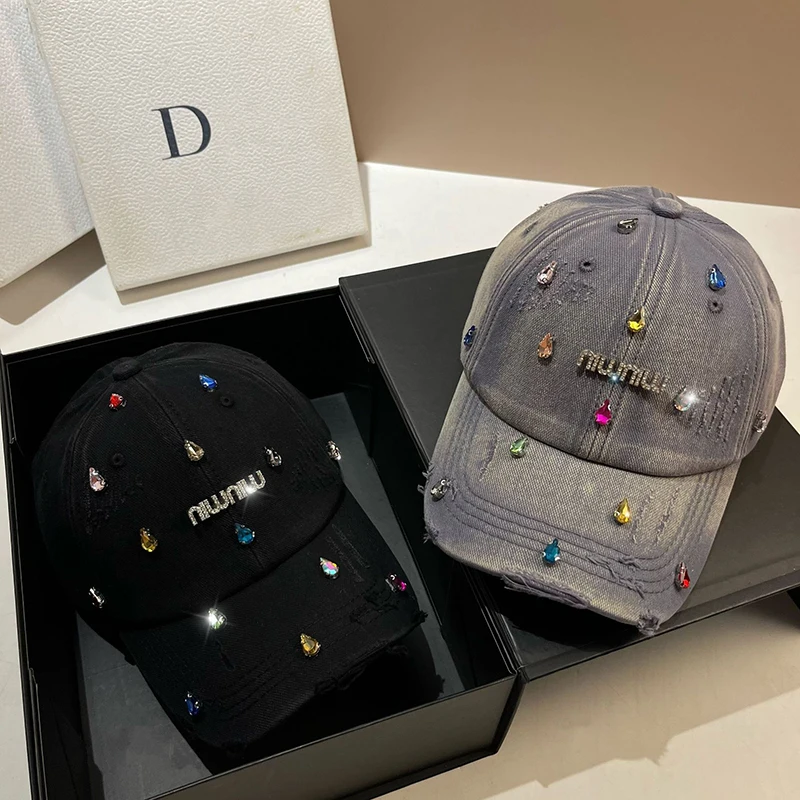 New Luxury Rhinestone Curved Baseball Caps Woman Min Korean Personalized Cap Cotton Sunscreen Sun Hats Girls Party Sports Caps
New Luxury Rhinestone Curved Baseball Caps Woman Min Korean Personalized Cap Cotton Sunscreen Sun Hats Girls Party Sports Caps