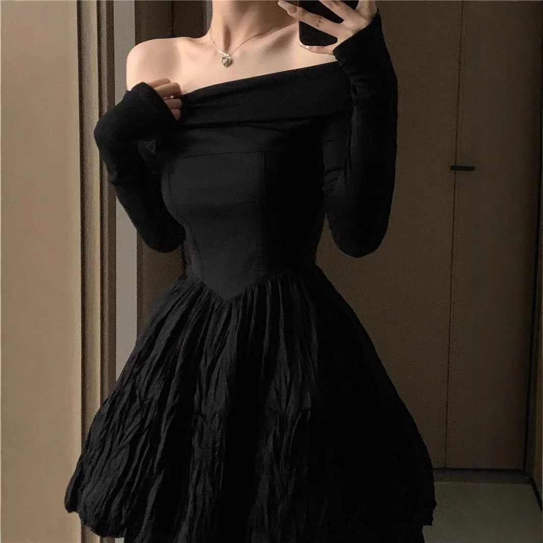 One Shoulder Dress, Female New Style, Sweet And Spicy Girl, Cinched Waist, Slimming And Fluffy Skirt
One Shoulder Dress, Female New Style, Sweet And Spicy Girl, Cinched Waist, Slimming And Fluffy Skirt