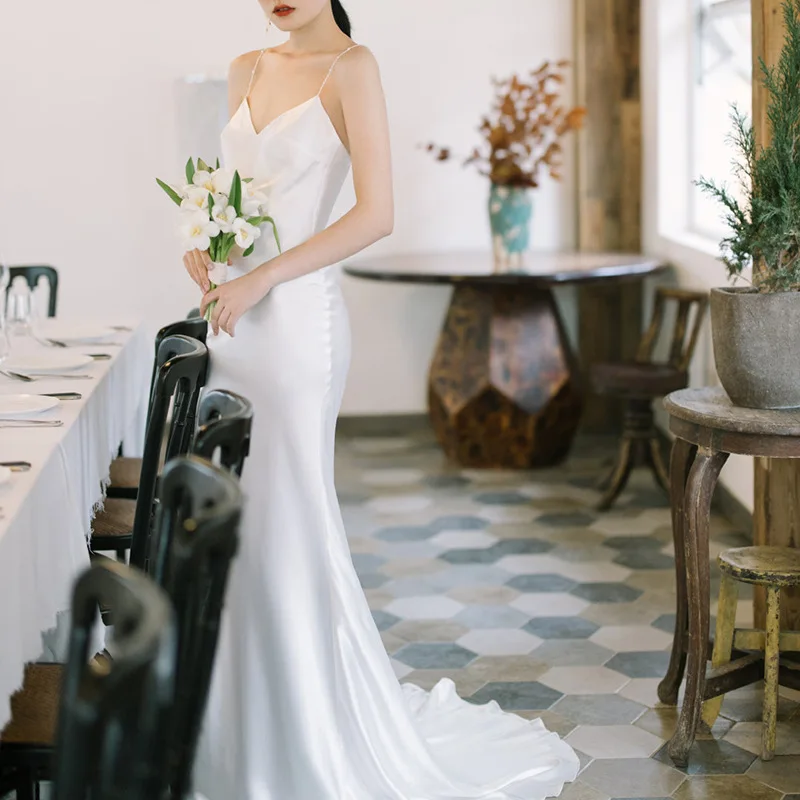 Bridal Travel Shooting Satin Light Wedding Dress 2022 Suspender Backless Sexy Fishtail Small Tailed Banquet Evening Dress
Bridal Travel Shooting Satin Light Wedding Dress 2022 Suspender Backless Sexy Fishtail Small Tailed Banquet Evening Dress
