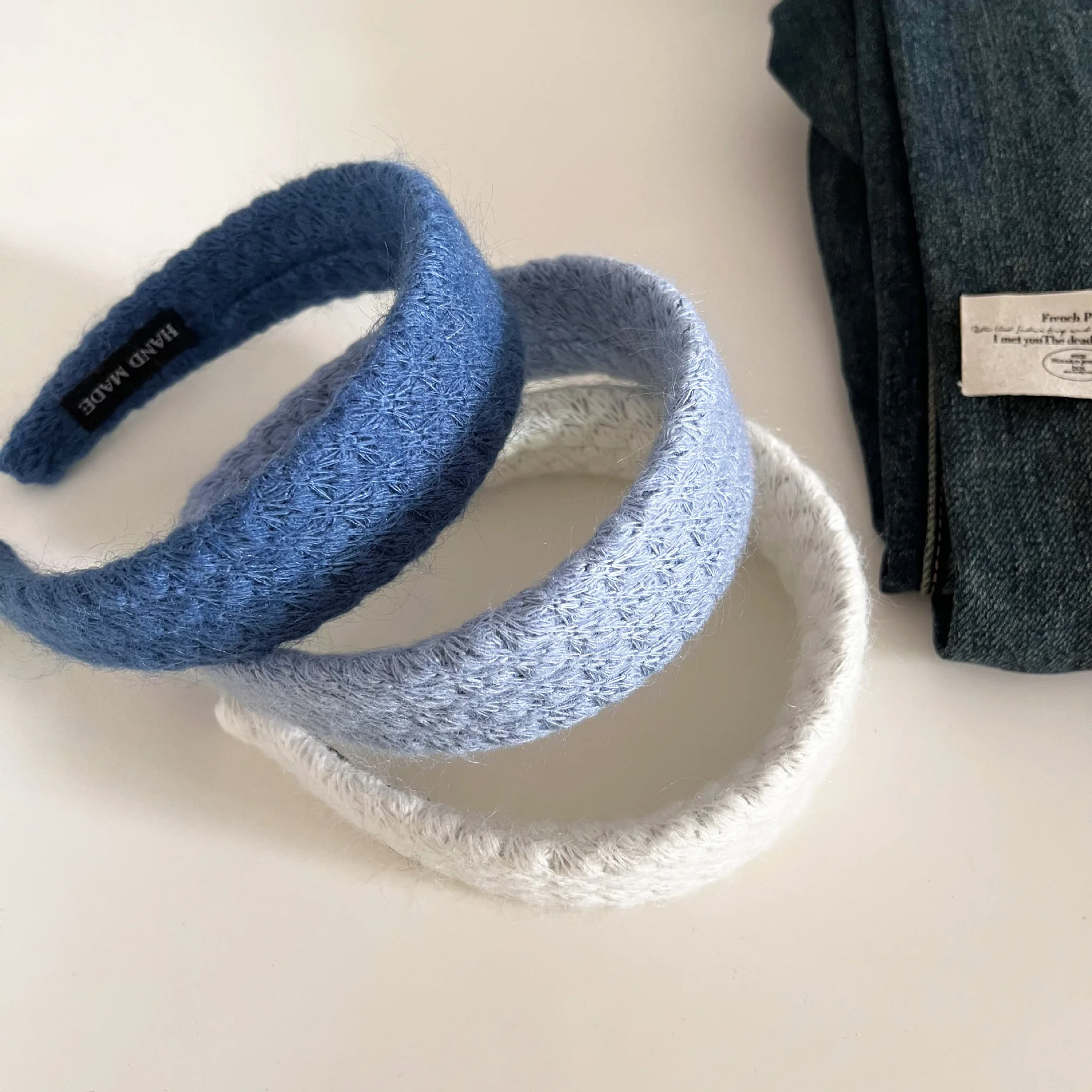 1 Pcs Women's Hair Hoop Korean Autumn Winter Dopamine Sweet Kawaii Simple Versatile Hair Bands High-quality Hair Accessories
1 Pcs Women's Hair Hoop Korean Autumn Winter Dopamine Sweet Kawaii Simple Versatile Hair Bands High-quality Hair Accessories