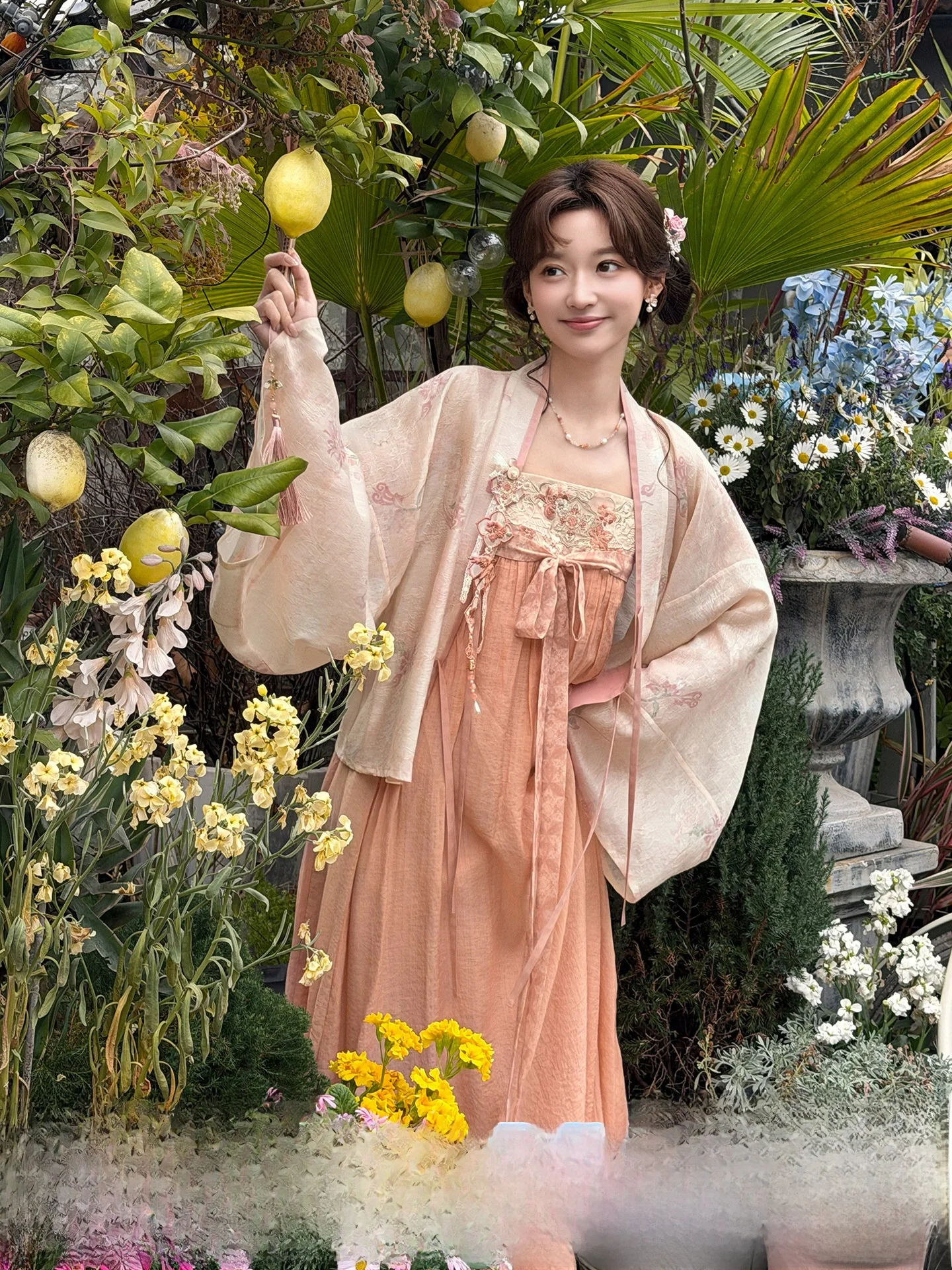 Thirteen Surplus Small Lotus Seed Orange Powdered Silk Improved Embroidery Gown Women's Hanfu Set with Strap Skirt
Thirteen Surplus Small Lotus Seed Orange Powdered Silk Improved Embroidery Gown Women's Hanfu Set with Strap Skirt