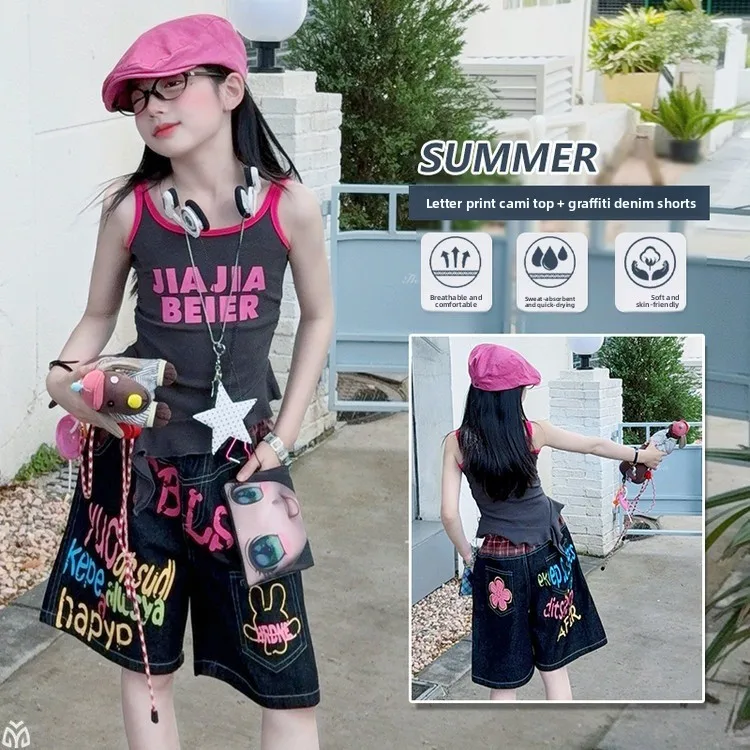 New Arrival Summer American Trendy Girls 2Pc Outfit Letter Print Vest Colorful Graffiti Denim Capris Kids Casual Streetwear Set
New Arrival Summer American Trendy Girls 2Pc Outfit Letter Print Vest Colorful Graffiti Denim Capris Kids Casual Streetwear Set