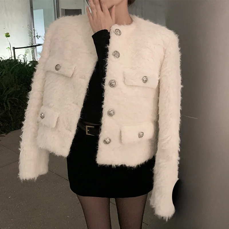 Женское короткое пальто Kubiliv: белое, с круглым вырезом, теплое, меховое, универсальное, маленького размера, зимнее, модное, премиум-класса
Женское короткое пальто Kubiliv: белое, с круглым вырезом, теплое, меховое, универсальное, маленького размера, зимнее, модное, премиум-класса