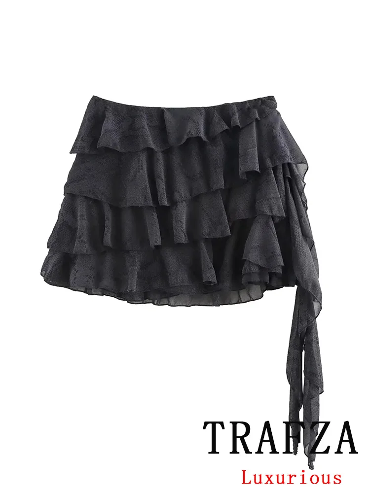 TRAFZA Vintage Casual Chic Women Skirt Gray Solid Folds Mini Loose Skirts New Fashion 2025 Spring Summer Tierred Female Skirts
TRAFZA Vintage Casual Chic Women Skirt Gray Solid Folds Mini Loose Skirts New Fashion 2025 Spring Summer Tierred Female Skirts