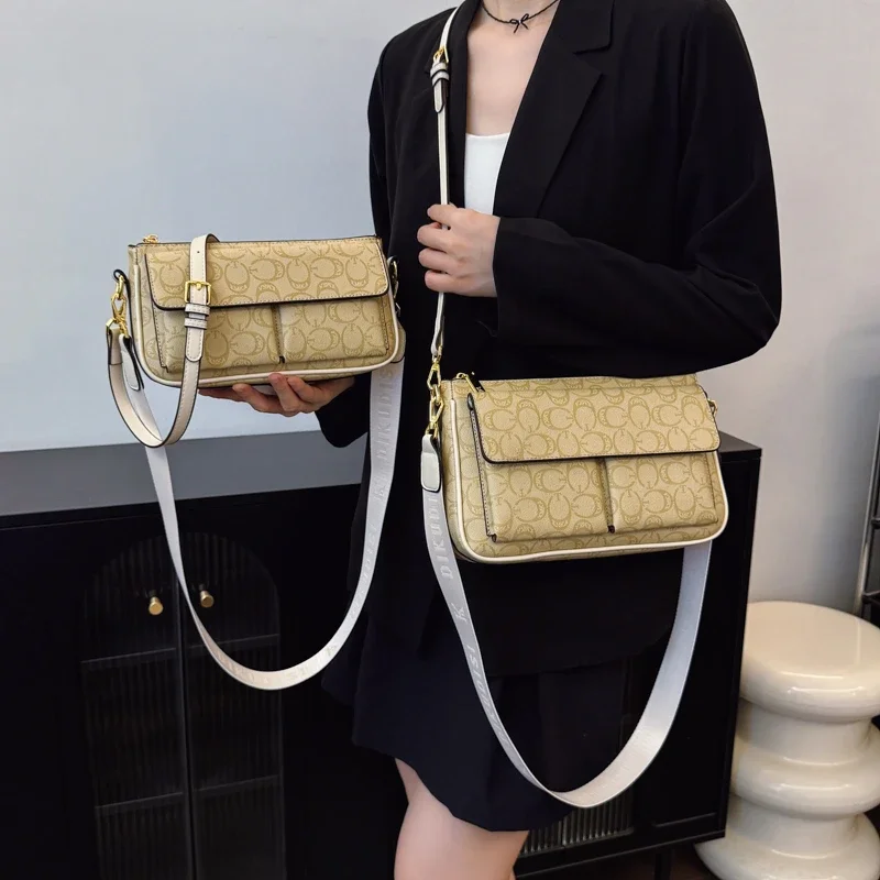 Stylish Square Messenger Purse - High-End Crossbody Bag With Large Capacity And Retro Designer Letter Detailing
Stylish Square Messenger Purse - High-End Crossbody Bag With Large Capacity And Retro Designer Letter Detailing