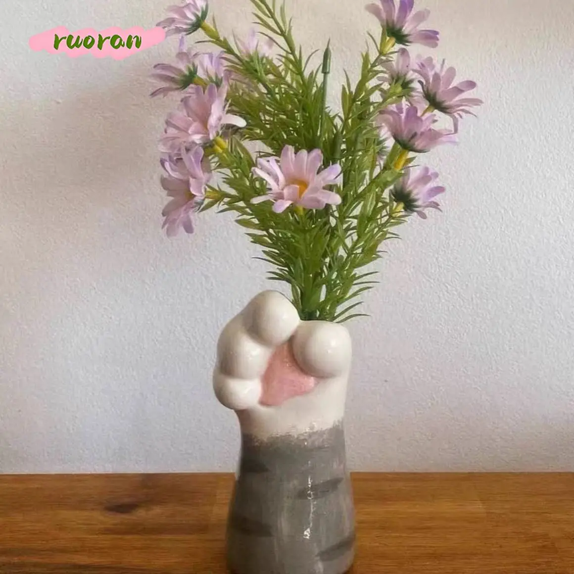 Creative Cat Paw Ceramic Vase Desktop Flower Pot for Hydroponic Dried Flowers Living Room Bedroom Entryway Decor
Creative Cat Paw Ceramic Vase Desktop Flower Pot for Hydroponic Dried Flowers Living Room Bedroom Entryway Decor