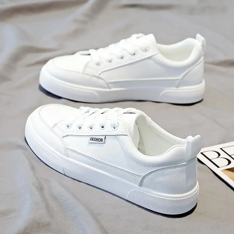 Simple Versatile Flat Bottom White Sneakers Women's New Summer White Sports Casual Shoes Spring Autumn Women's Footwear
Simple Versatile Flat Bottom White Sneakers Women's New Summer White Sports Casual Shoes Spring Autumn Women's Footwear
