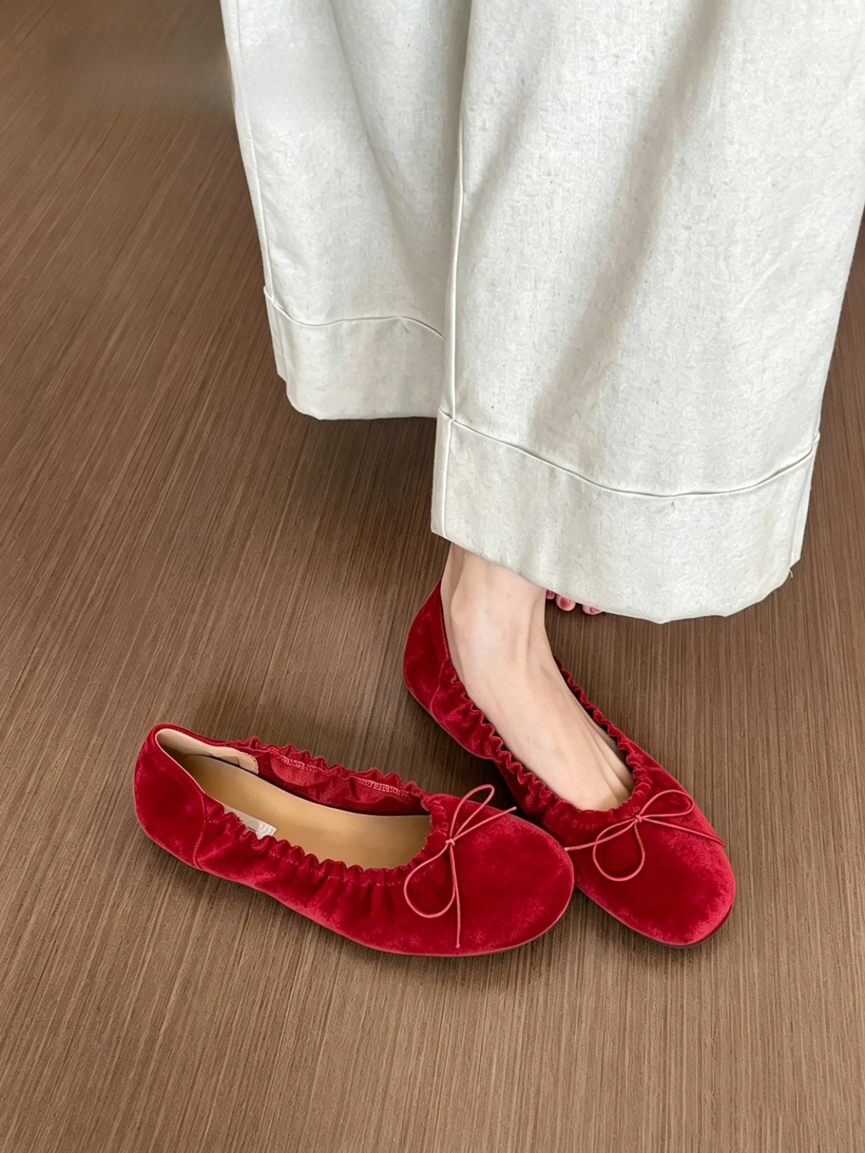 Soft Bottom Mary Jane Ballet Flat Women's Shoes Spring Summer Breathable Slip-On round Toe Fashion Single Shoes Miu Style
Soft Bottom Mary Jane Ballet Flat Women's Shoes Spring Summer Breathable Slip-On round Toe Fashion Single Shoes Miu Style