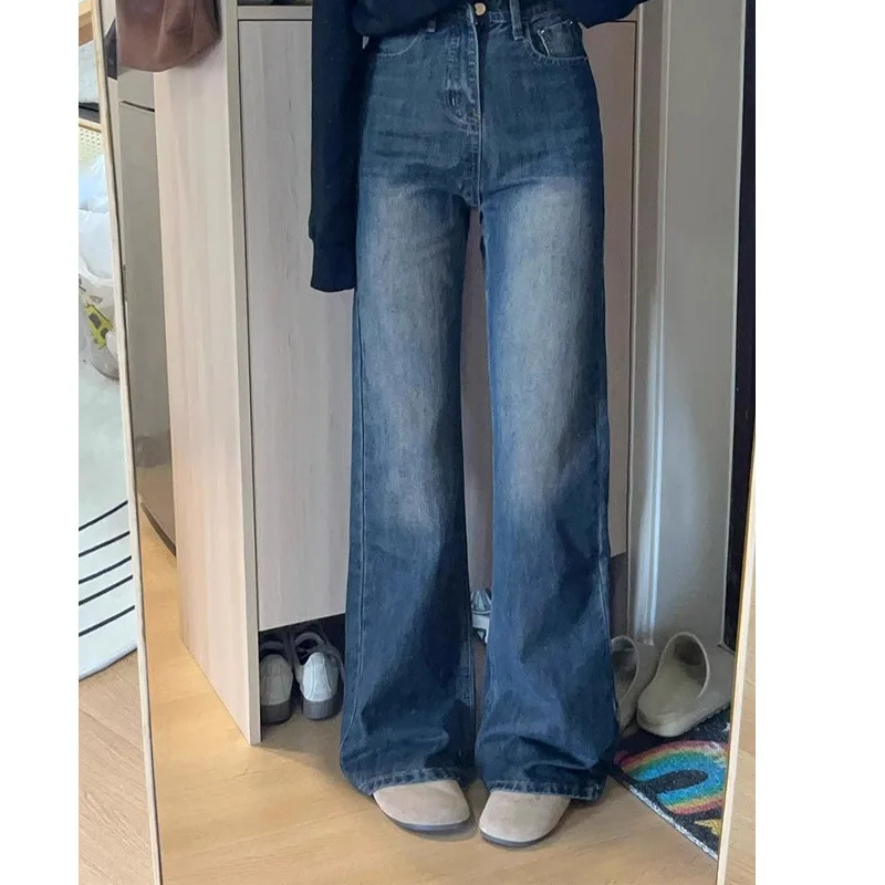 American Retro Wide-leg Slightly Flared Jeans Women with High Waist Loose Slim Straight Long Trousers Ins 
American Retro Wide-leg Slightly Flared Jeans Women with High Waist Loose Slim Straight Long Trousers Ins