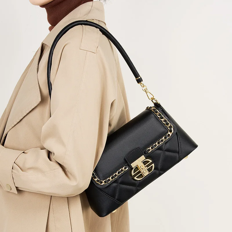 Закажите нишевые новые кожаные женские сумки, маленькие квадратные сумки для тяжелой промышленности с вышивкой, сумки на цепочке, элитный месенджер 
Закажите нишевые новые кожаные женские сумки, маленькие квадратные сумки для тяжелой промышленности с вышивкой, сумки на цепочке, элитный месенджер