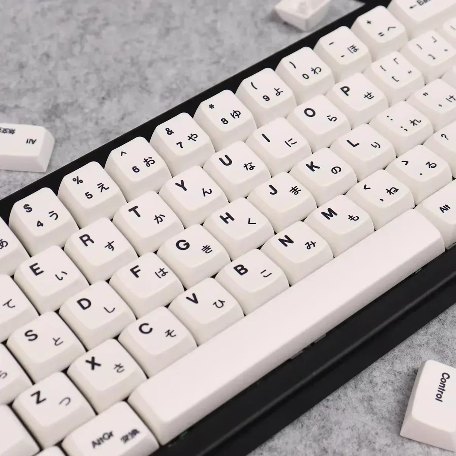 GEFENSI простые, чисто белые японские колпачки для клавиш MDA PBT 150 клавиш, по индивидуальному заказу для механических клавиатур 60/84/98/108
GEFENSI простые, чисто белые японские колпачки для клавиш MDA PBT 150 клавиш, по индивидуальному заказу для механических клавиатур 60/84/98/108