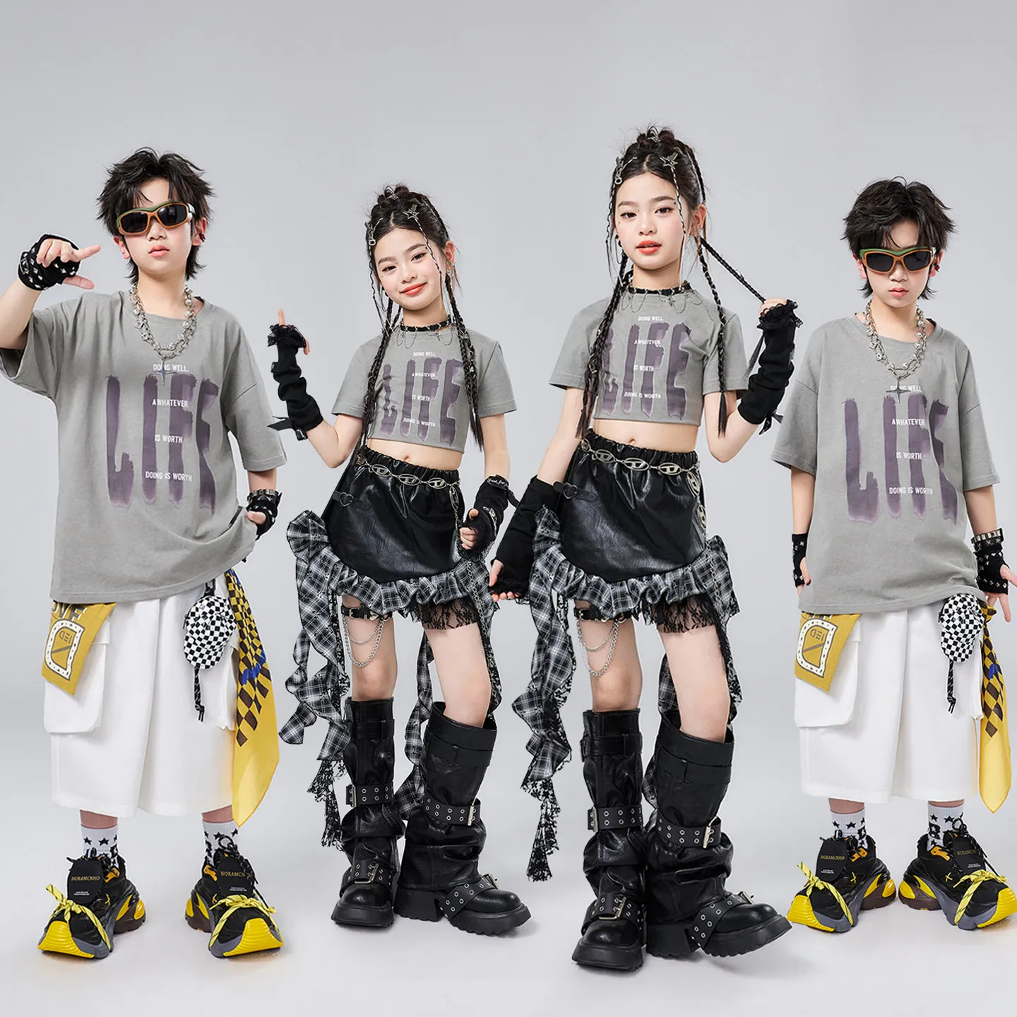 2026 Summer Ballroom Dance Street Wear Girls Jazz Dance Costume Boys Hip Hop Clothing Kids Group K-pop Stage Outfit XS11409
2026 Summer Ballroom Dance Street Wear Girls Jazz Dance Costume Boys Hip Hop Clothing Kids Group K-pop Stage Outfit XS11409