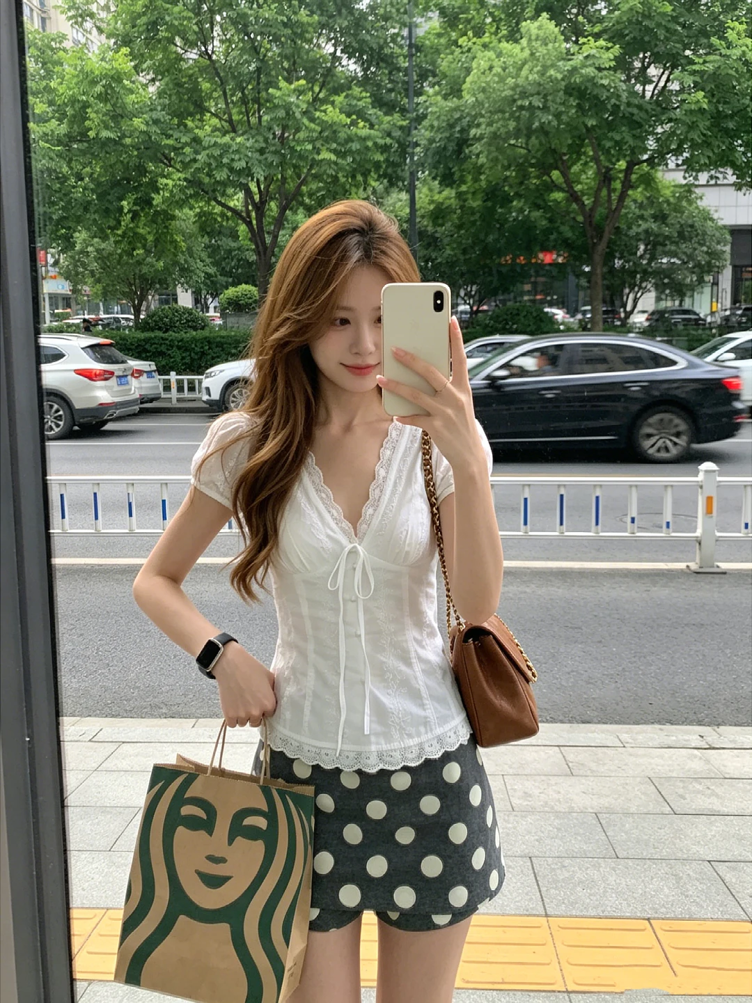 Korean Style Sweet Knot Waist Shirt Women's Short Sleeve V-Neck Lace Trimmed Summer Fashionable Top Large Size
Korean Style Sweet Knot Waist Shirt Women's Short Sleeve V-Neck Lace Trimmed Summer Fashionable Top Large Size
