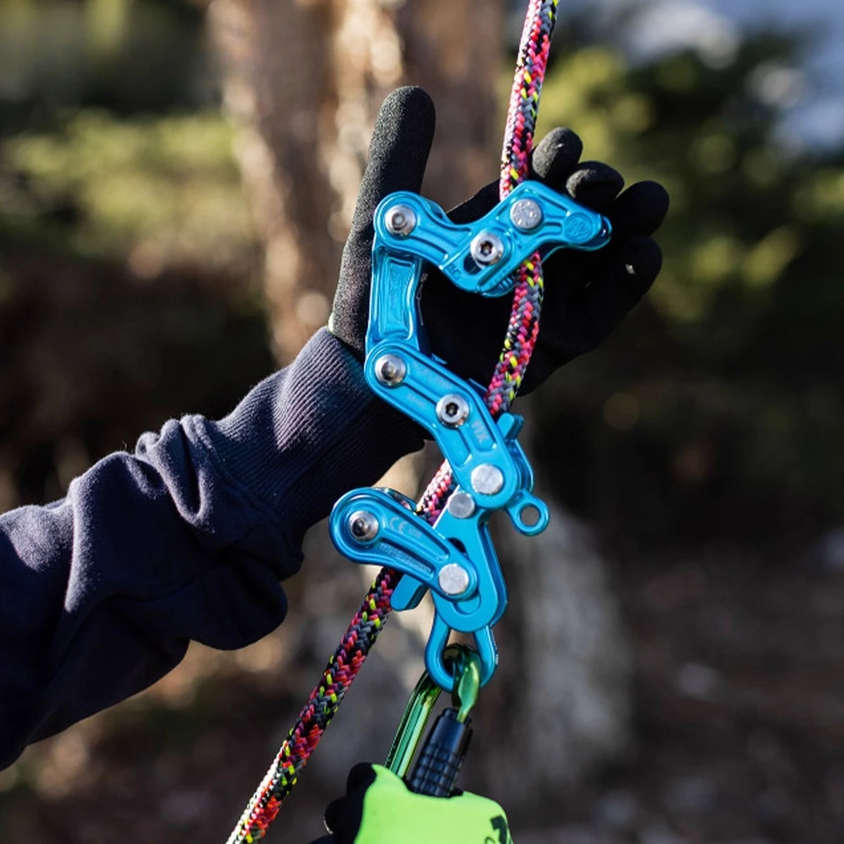 Tree Climbing Knot Climbing Rope Protection Ascender Descender Rope Grabber
Tree Climbing Knot Climbing Rope Protection Ascender Descender Rope Grabber