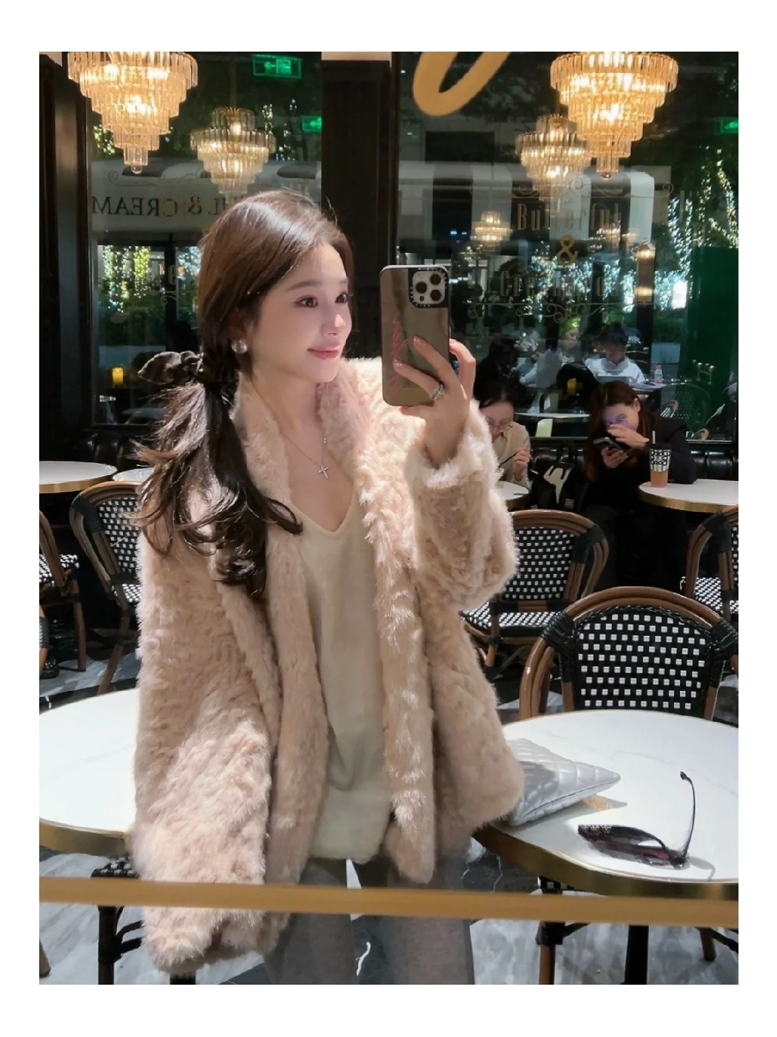 Тепловая шуба из полипропилена Little Lake из овчины с v-образным вырезом Ele Sle Женское длинное пальто Thiened Sve Sweet Sle
Тепловая шуба из полипропилена Little Lake из овчины с v-образным вырезом Ele Sle Женское длинное пальто Thiened Sve Sweet Sle