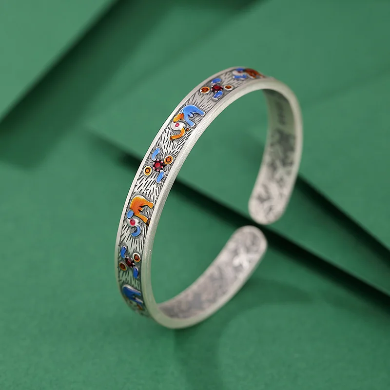 GXGlint S999 Pure Silver Drip Oil Flower Lucky Elephant Bracelet Chinese Style Retro Ethnic Style Silver Jewelry Open Bracelet
GXGlint S999 Pure Silver Drip Oil Flower Lucky Elephant Bracelet Chinese Style Retro Ethnic Style Silver Jewelry Open Bracelet