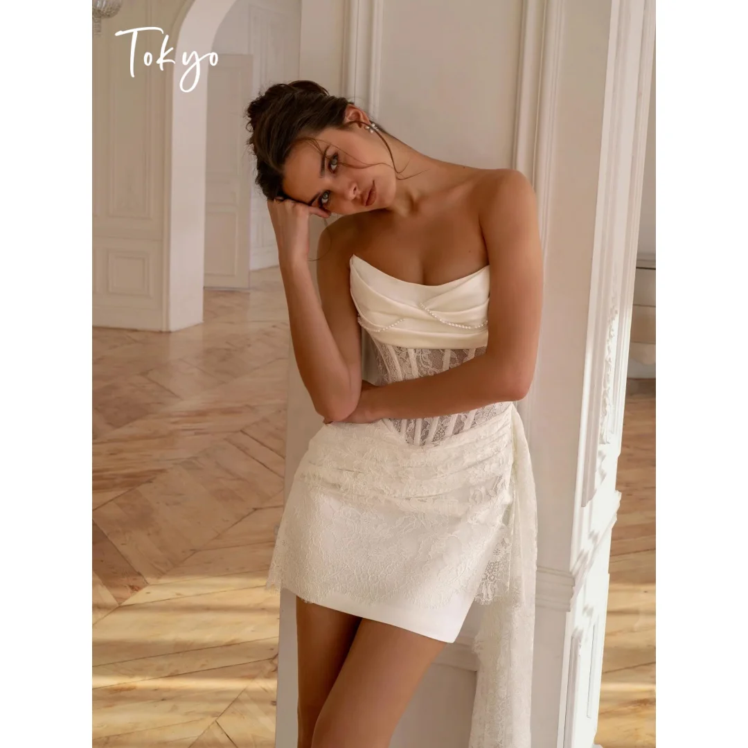 Tokyo Long Sleeve Floral Lace Wedding Gown High Neck Mock Neck Bridal Dress Vintage Elegant High Slit Sexy Reception Party Dress
Tokyo Long Sleeve Floral Lace Wedding Gown High Neck Mock Neck Bridal Dress Vintage Elegant High Slit Sexy Reception Party Dress