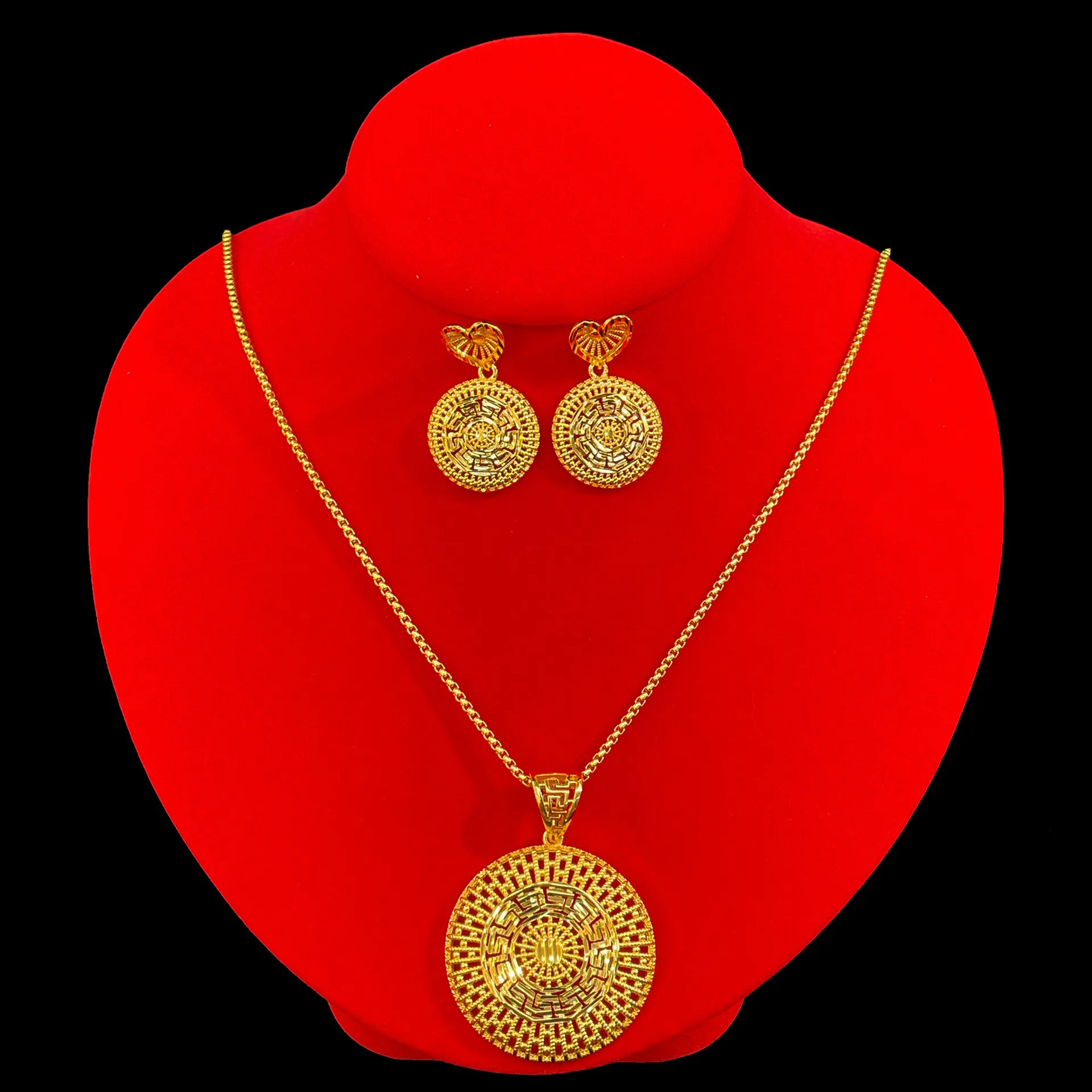 New Fashionable Premium Dubai 24K Gold Plated Necklace and Earrings Set for Love, Perfect for Wedding Parties 666
New Fashionable Premium Dubai 24K Gold Plated Necklace and Earrings Set for Love, Perfect for Wedding Parties 666