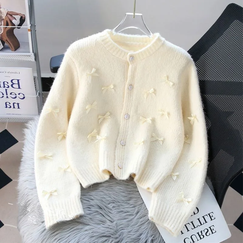 Spring and Autumn Simple Commuting Pure Color Butterfly Knot Knitted Cardigan Tops Niche Sweater Jacket for Women
Spring and Autumn Simple Commuting Pure Color Butterfly Knot Knitted Cardigan Tops Niche Sweater Jacket for Women
