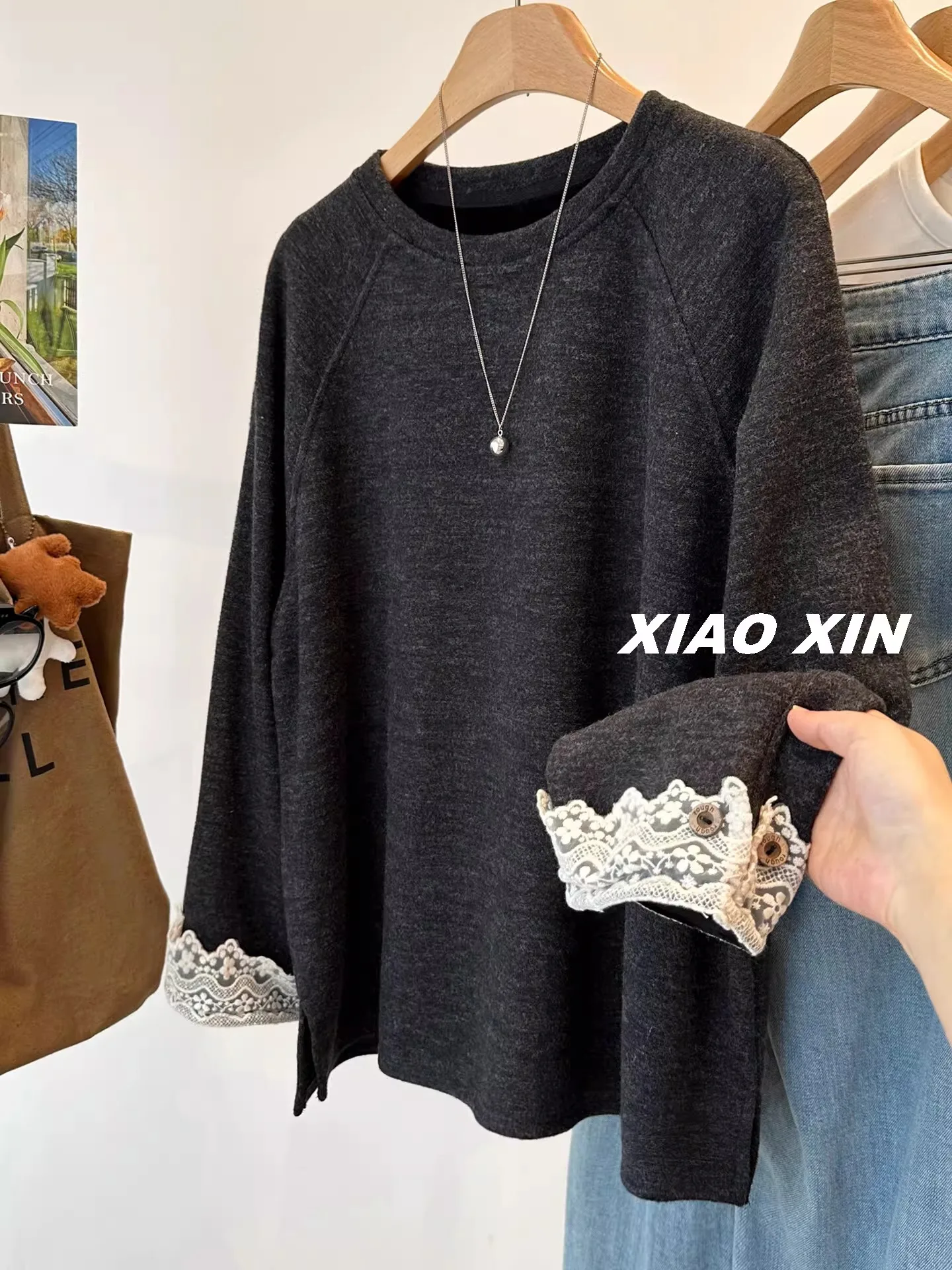 Женская удлиненная свободная шерстяная кофта больших размеров с подкладкой, с кружевной отделкой на манжетах, осенне-зимняя, повседневная
Женская удлиненная свободная шерстяная кофта больших размеров с подкладкой, с кружевной отделкой на манжетах, осенне-зимняя, повседневная