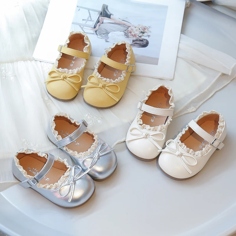 2025 г., модные весенне-осенние туфли на плоской подошве для девочек, детская кожаная обувь принцессы с бантом, повседневная универсальная детская обувь для свадебной вечеринки
2025 г., модные весенне-осенние туфли на плоской подошве для девочек, детская кожаная обувь принцессы с бантом, повседневная универсальная детская обувь для свадебной вечеринки