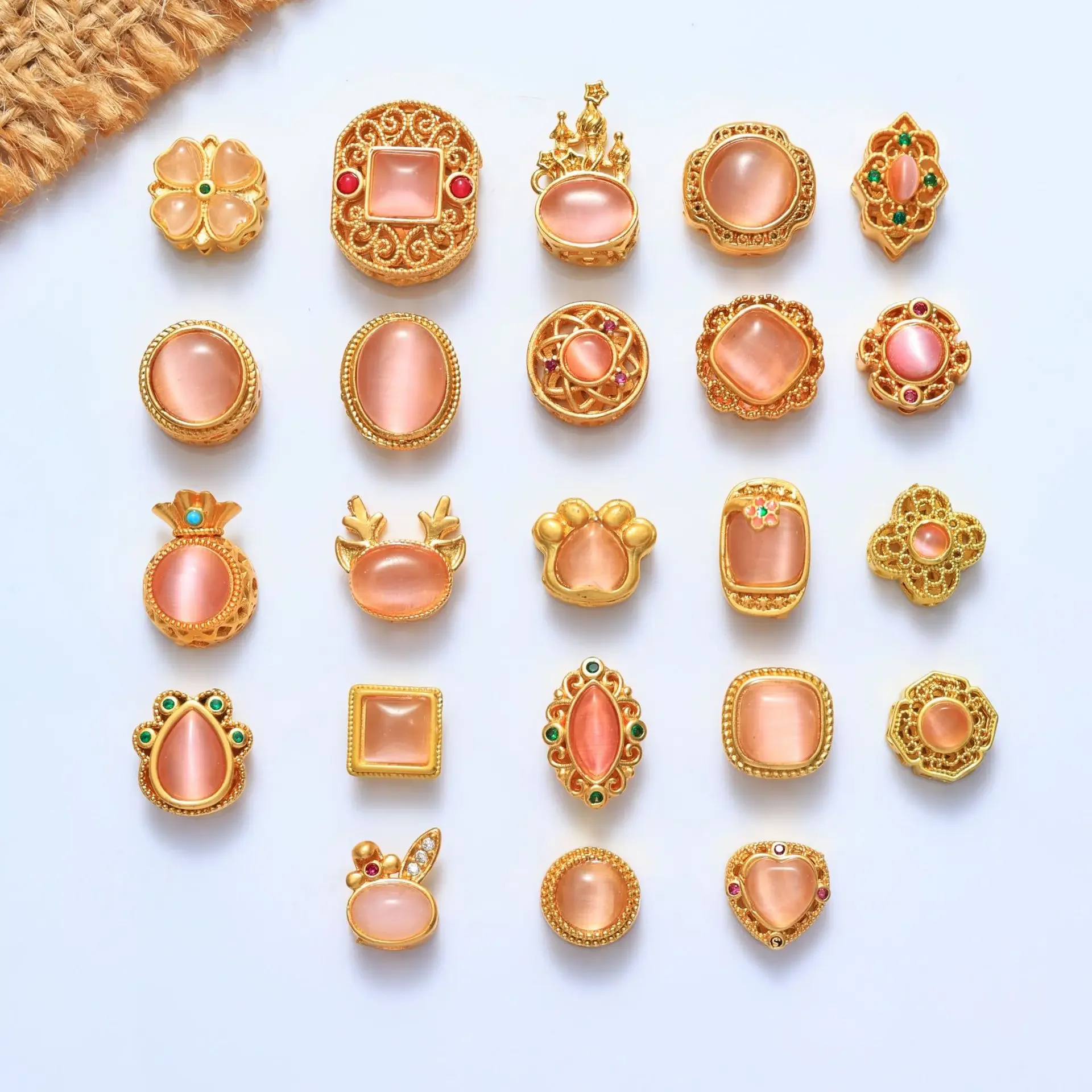 1pc Hollow Multi-pass Ring Copper Plating Micro-set Zirconia Crystal Beads Necklace Bracelet Diy Handmade Jewelry Accessories
1pc Hollow Multi-pass Ring Copper Plating Micro-set Zirconia Crystal Beads Necklace Bracelet Diy Handmade Jewelry Accessories