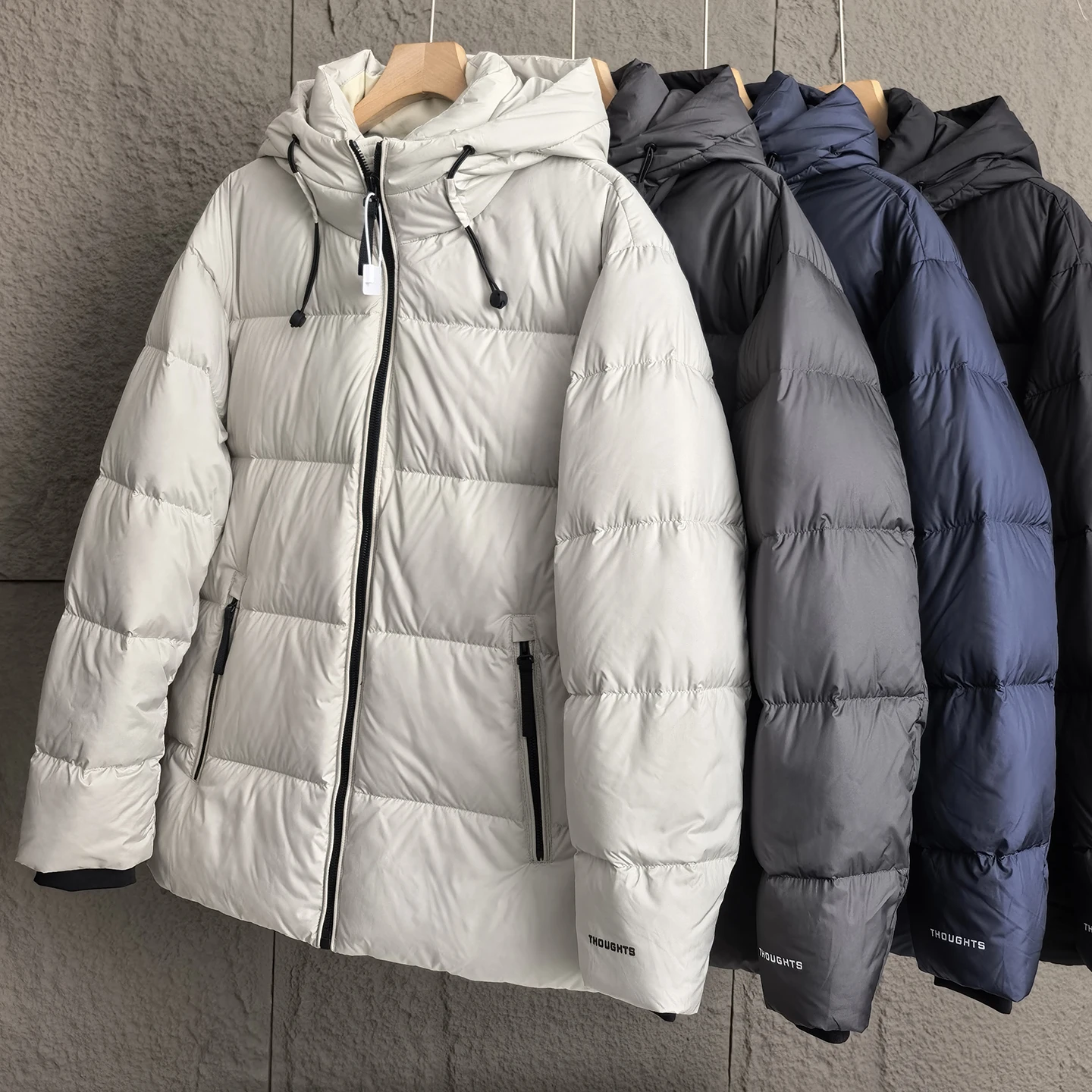 High Loosen Goose down Jaet Outdoor Anti-Wind Waterproof Heat Reflection Men's Autumn Winter Coat with Hat Warmth Outerwear
High Loosen Goose down Jaet Outdoor Anti-Wind Waterproof Heat Reflection Men's Autumn Winter Coat with Hat Warmth Outerwear