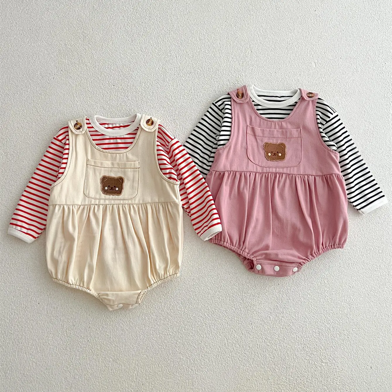 2024 Spring Autumn Fashion Boy Girl Baby Striped Cotton Tops + Cartoon Bear Suspenders Bodysuit 2pcs Infant Casual T-shirt Suit
2024 Spring Autumn Fashion Boy Girl Baby Striped Cotton Tops + Cartoon Bear Suspenders Bodysuit 2pcs Infant Casual T-shirt Suit