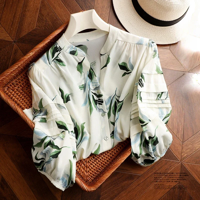 Chiffon Vintage Women's Shirt Summer Prints Blouses Loose Fit Short Sleeve Women Tops V-neck Fashion Clothing 2024 Korean
Chiffon Vintage Women's Shirt Summer Prints Blouses Loose Fit Short Sleeve Women Tops V-neck Fashion Clothing 2024 Korean