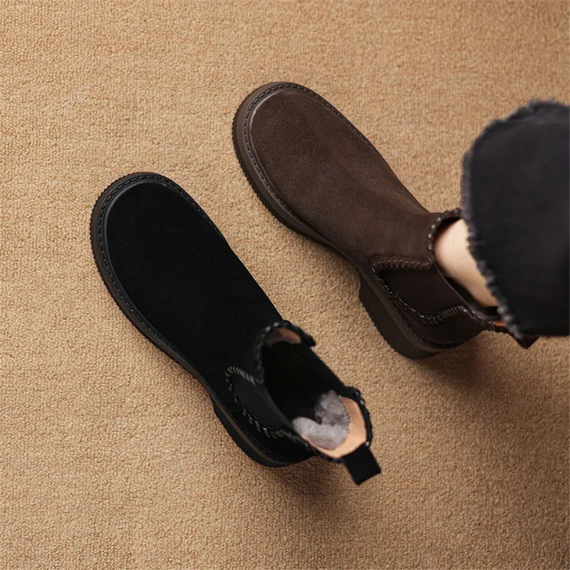 Новые осенне-зимние женские замшевые ботинки с круглым носком, женские модные ботинки, женские короткие ботинки на высоком каблуке и платформе, ручная работа
Новые осенне-зимние женские замшевые ботинки с круглым носком, женские модные ботинки, женские короткие ботинки на высоком каблуке и платформе, ручная работа