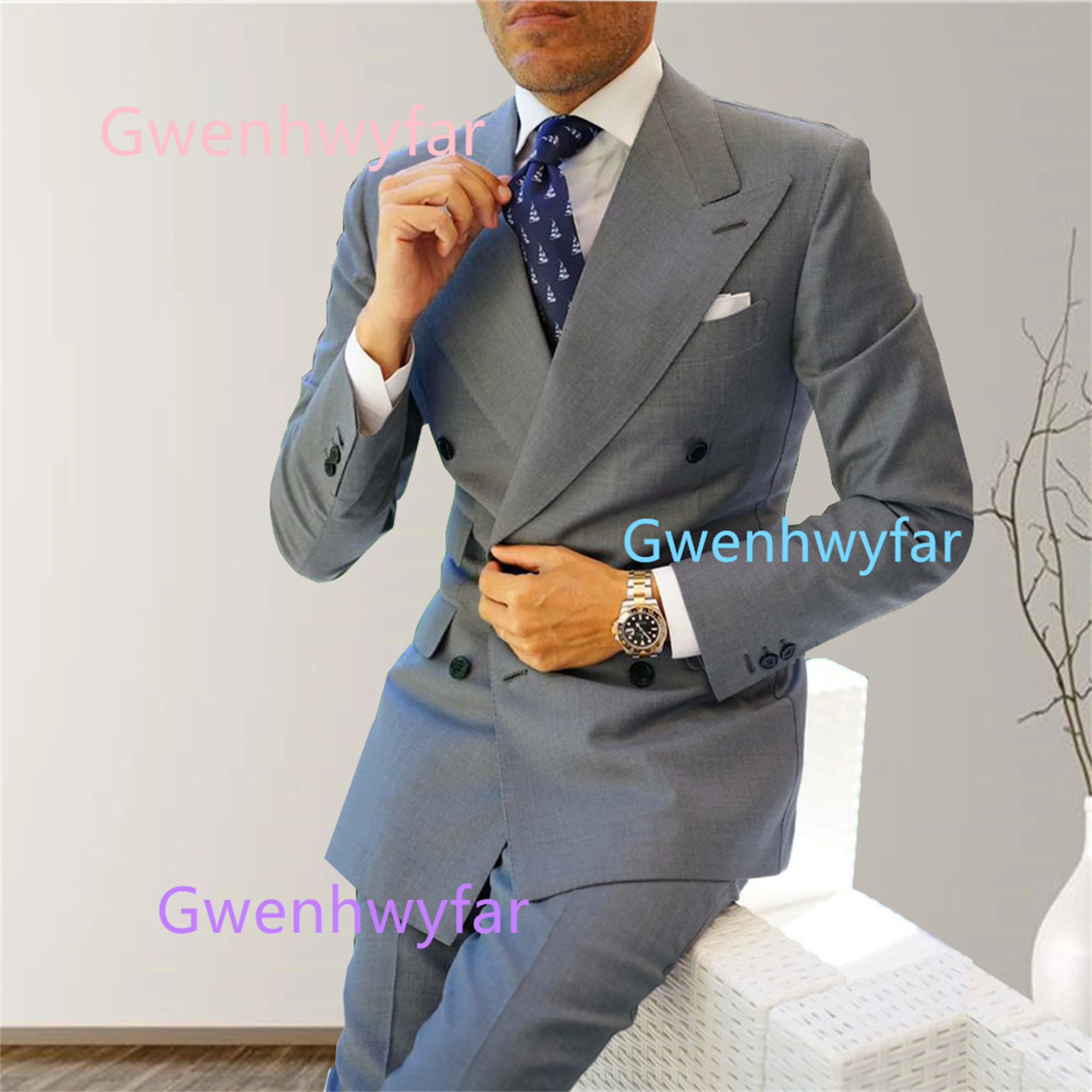 G&N Серый двубортный костюм, комплект из 2 предметов для мужчин, элегантный повседневный офисный деловой мужской костюм с острым лацканом и тремя карманами с клапанами
G&N Серый двубортный костюм, комплект из 2 предметов для мужчин, элегантный повседневный офисный деловой мужской костюм с острым лацканом и тремя карманами с клапанами