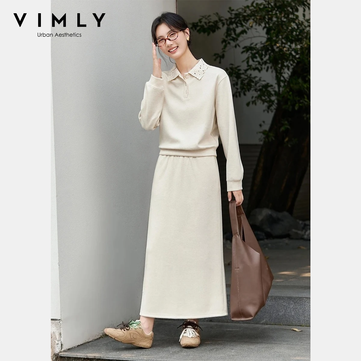 VIMLY Turn-down Collar Sweatshirt Skirt Sets for Woman 2025 Autumn Casual Two Piece Set Solid Knitted Tops Straight Skirts A2212
VIMLY Turn-down Collar Sweatshirt Skirt Sets for Woman 2025 Autumn Casual Two Piece Set Solid Knitted Tops Straight Skirts A2212