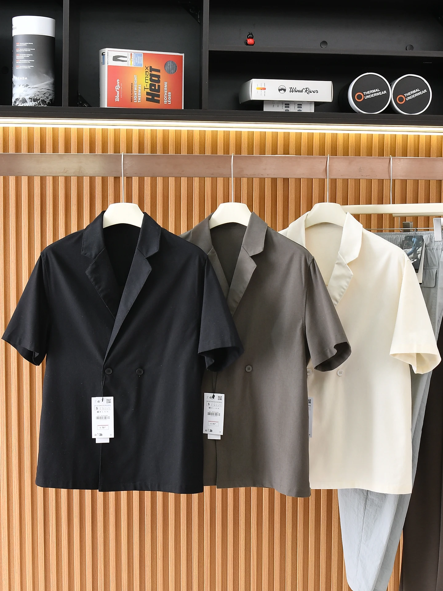 Nordic Style Cotton Linen Blend Men's Fashionable Summer Shirt Moisture Wicking Breathable Short Sleeve Suit Collar Casual Shirt
Nordic Style Cotton Linen Blend Men's Fashionable Summer Shirt Moisture Wicking Breathable Short Sleeve Suit Collar Casual Shirt