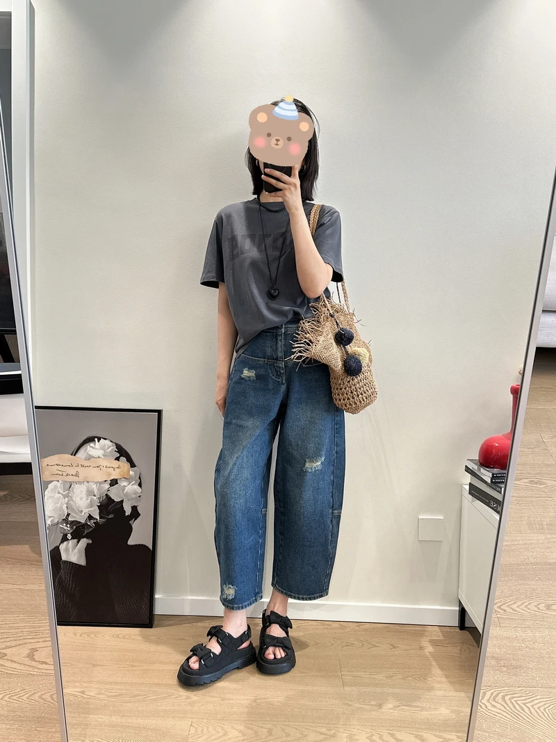 YN Gold Waed Heavy Du T-irt with Printed Letters And Ripped Denim Jeans Loose Fit Cotton ort Sve round Ne
YN Gold Waed Heavy Du T-irt with Printed Letters And Ripped Denim Jeans Loose Fit Cotton ort Sve round Ne