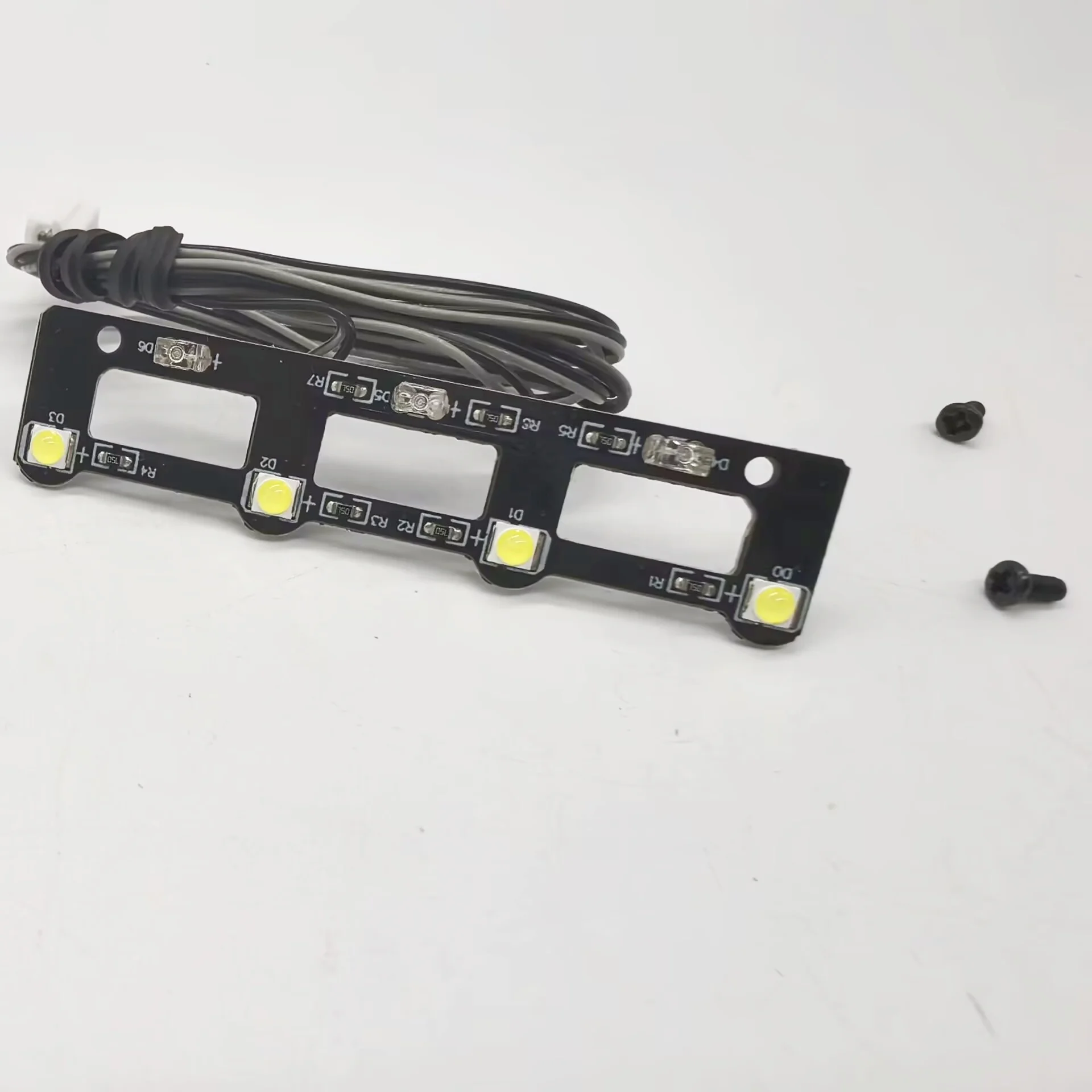 RC 1/14 JUWUBA LED Roof Spotlight PCB Light Board for Tamiya Truck Tipper for SCANIA 6x4 770S DIY Parts
RC 1/14 JUWUBA LED Roof Spotlight PCB Light Board for Tamiya Truck Tipper for SCANIA 6x4 770S DIY Parts