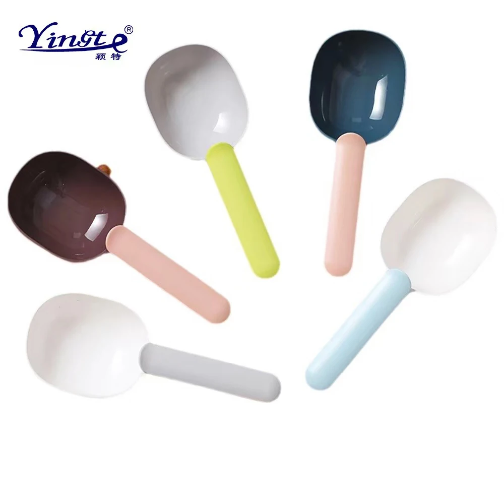 Plastic Pet Cat Food Scoop Multifuctional 2 in1 Fashion Food Can Spoon With Sealing Clip Handle Suitable For Cats Dogs Other Pet
Plastic Pet Cat Food Scoop Multifuctional 2 in1 Fashion Food Can Spoon With Sealing Clip Handle Suitable For Cats Dogs Other Pet