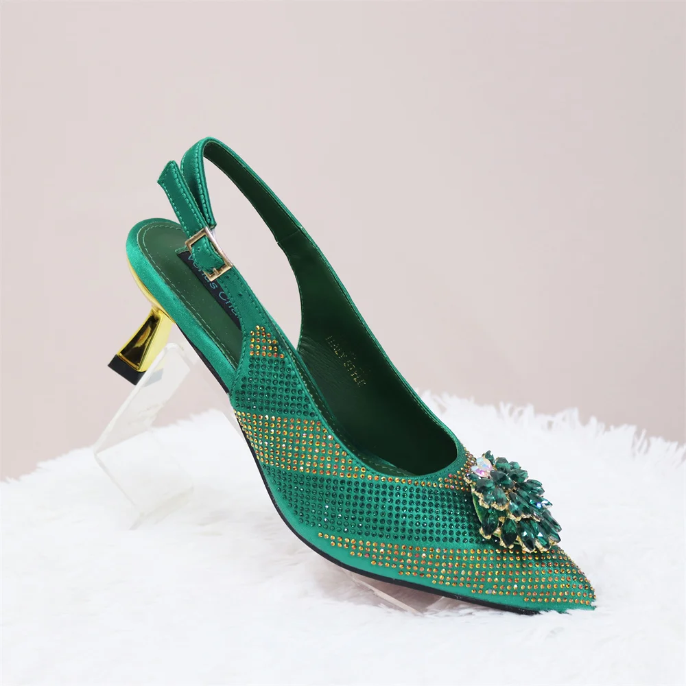 2025 Nigerian Green Color Women's Party High Heel Shoes Full Diamond Design Fashion Summer Sandals Wedding Ladies Shoes
2025 Nigerian Green Color Women's Party High Heel Shoes Full Diamond Design Fashion Summer Sandals Wedding Ladies Shoes