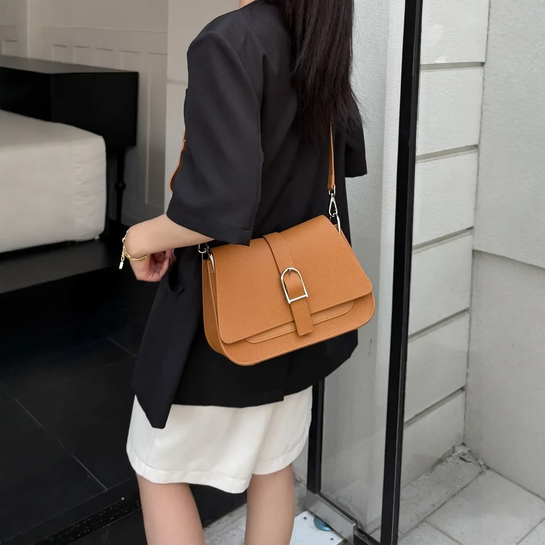 Women's Cow Genuine Cowhide Leather Handbag Female Natural Cowhide Shoulder Bag Lady Designer Luxury Retro Crossbody Bags Ladies
Women's Cow Genuine Cowhide Leather Handbag Female Natural Cowhide Shoulder Bag Lady Designer Luxury Retro Crossbody Bags Ladies