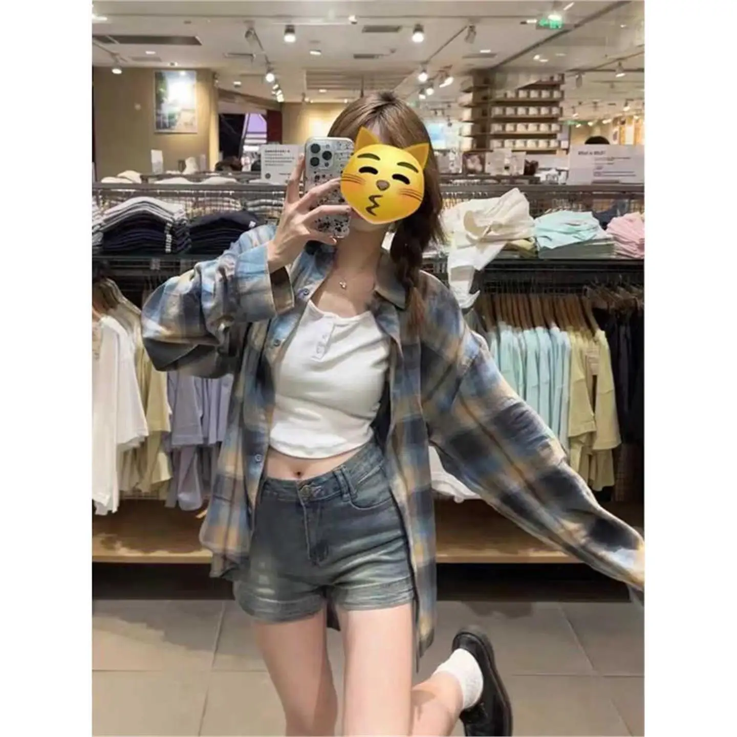 Легкая женская рубашка в клетку с защитой от солнца, модная, весенне-осенняя, в стиле колор-блок, с воротником, длинным рукавом, для делового повседневного стиля
Легкая женская рубашка в клетку с защитой от солнца, модная, весенне-осенняя, в стиле колор-блок, с воротником, длинным рукавом, для делового повседневного стиля