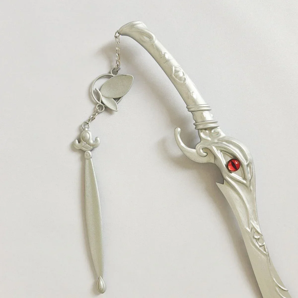 Anime Tian Guan Ci Fu Hua Cheng Sword Cosplay Props Christmas Carnival Cosplay Party Props Accessories
Anime Tian Guan Ci Fu Hua Cheng Sword Cosplay Props Christmas Carnival Cosplay Party Props Accessories