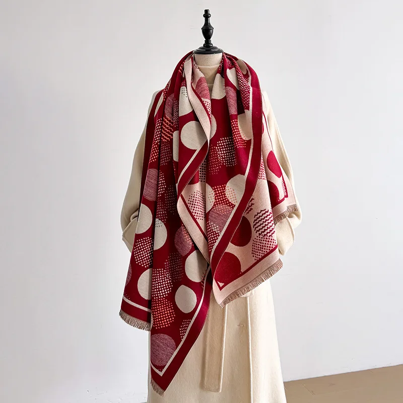 Autumn new geometric polka dot shawl, cashmere-like fringe scarf, women's high-end cold-proof warm neck wrap
Autumn new geometric polka dot shawl, cashmere-like fringe scarf, women's high-end cold-proof warm neck wrap