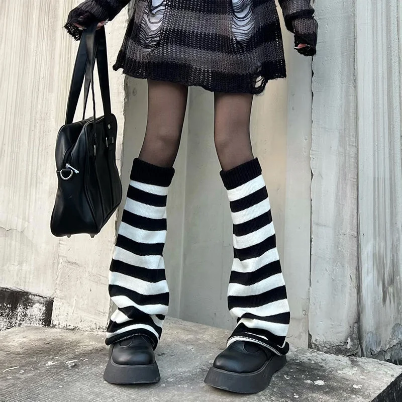 Wholesale Personality Streetwear Striped Knit Leg Warmers, Women Girl Footless Knee High Socks, Black White Striped Knit Calf Covers, Trendy Y2K Leg Warmers
Wholesale Personality Streetwear Striped Knit Leg Warmers, Women Girl Footless Knee High Socks, Black White Striped Knit Calf Covers, Trendy Y2K Leg Warmers