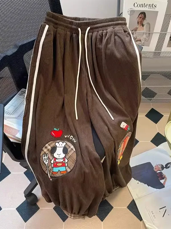Spring Autumn Large Size 300 Pou American Retro Corduroy Cartoon Embroidery Wide Leg Pants Casual Trousers for Men And Wom...
Spring Autumn Large Size 300 Pou American Retro Corduroy Cartoon Embroidery Wide Leg Pants Casual Trousers for Men And Wom...