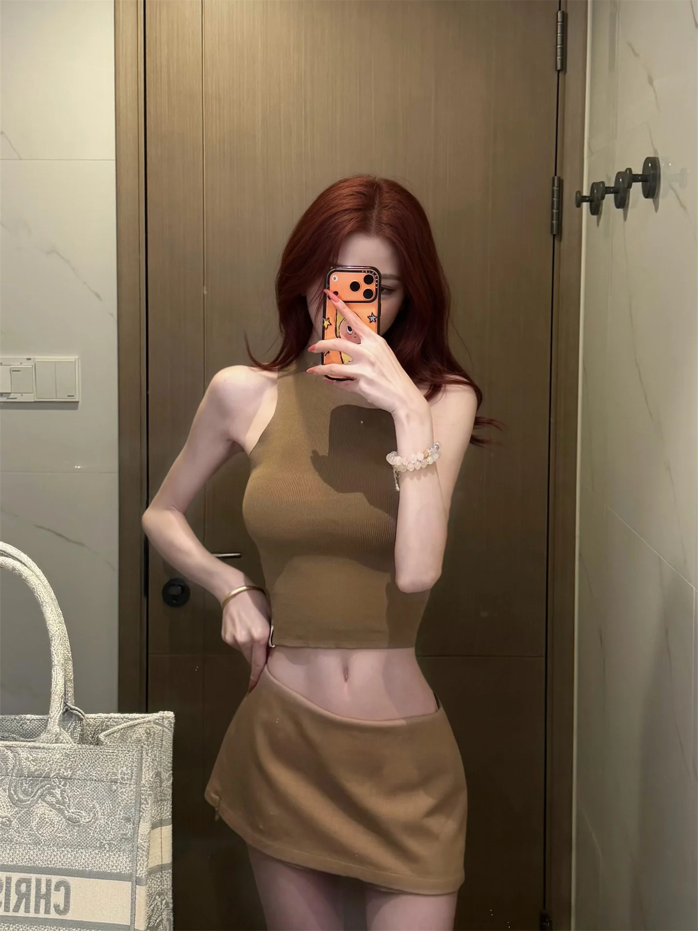 Sexy Spicy Girl Style Set Women Summer Pure Desire High Collar Sleeveless Top High-End Feeling Bodycon Skirt Two Piece Set
Sexy Spicy Girl Style Set Women Summer Pure Desire High Collar Sleeveless Top High-End Feeling Bodycon Skirt Two Piece Set